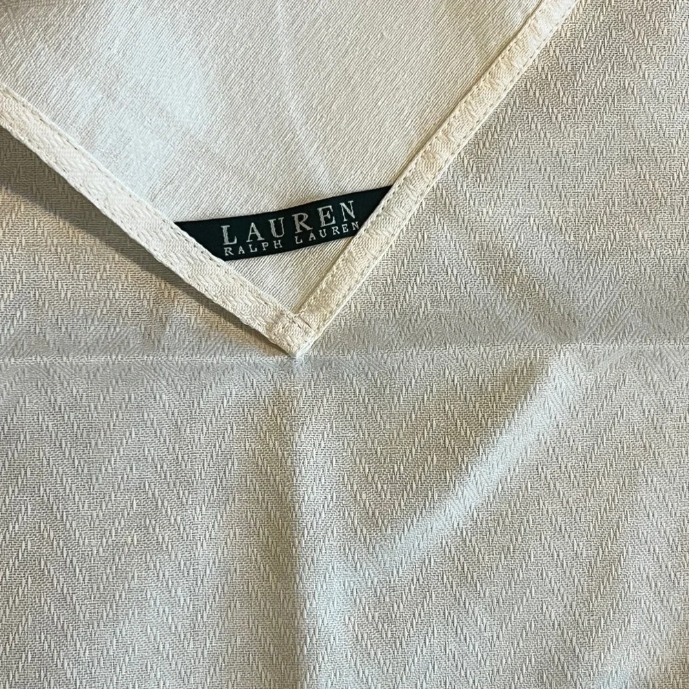 Lauren Ralph Lauren Cream Chevron‎ Woven Cloth Napkins Set of 2 Square 20x20